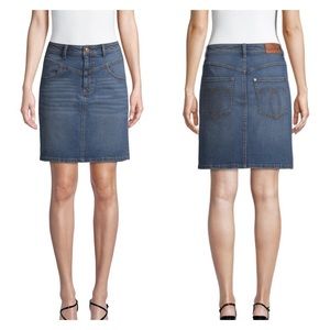 Jordache Vintage Sloane Yoke Front Jean Skirt 25